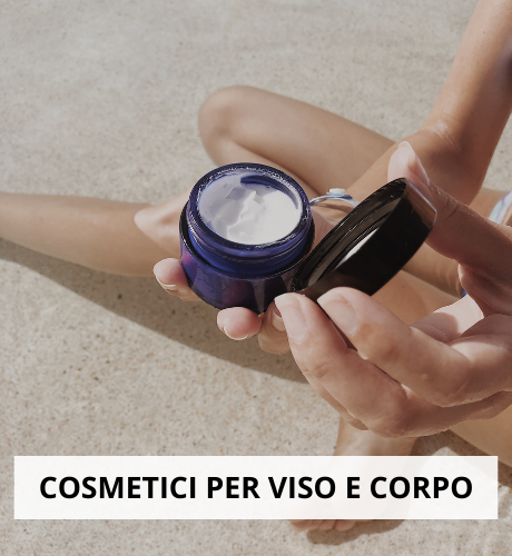 Saldi estivi di cosmetici per il viso e corpo